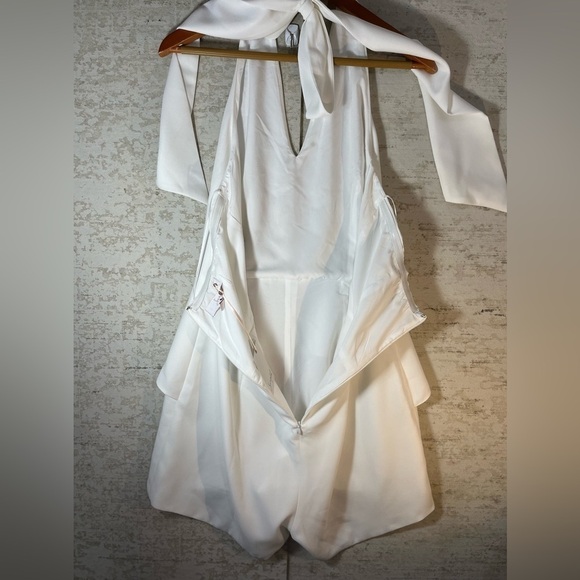 NWT SCRIPTED SAKS FIFTH AVENUE Ivory Romper Peplum Size Large - Picture 15 of 15